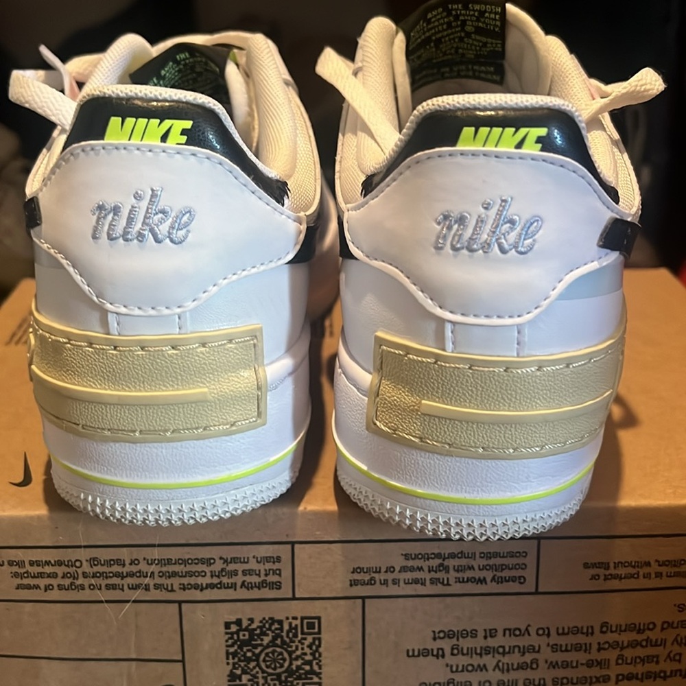 Women’s AF1 Shadow - Picture 3 of 7